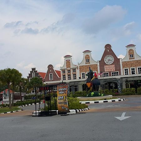 D Savoy Famosa Condo Malacca Exterior foto
