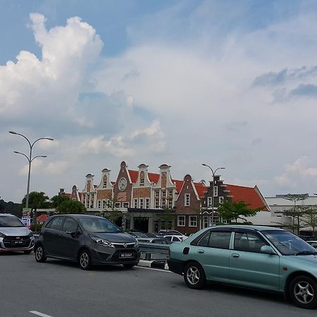 D Savoy Famosa Condo Malacca Exterior foto