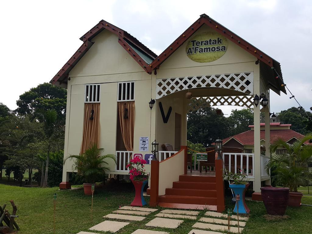 D Savoy Famosa Condo Malacca Exterior foto